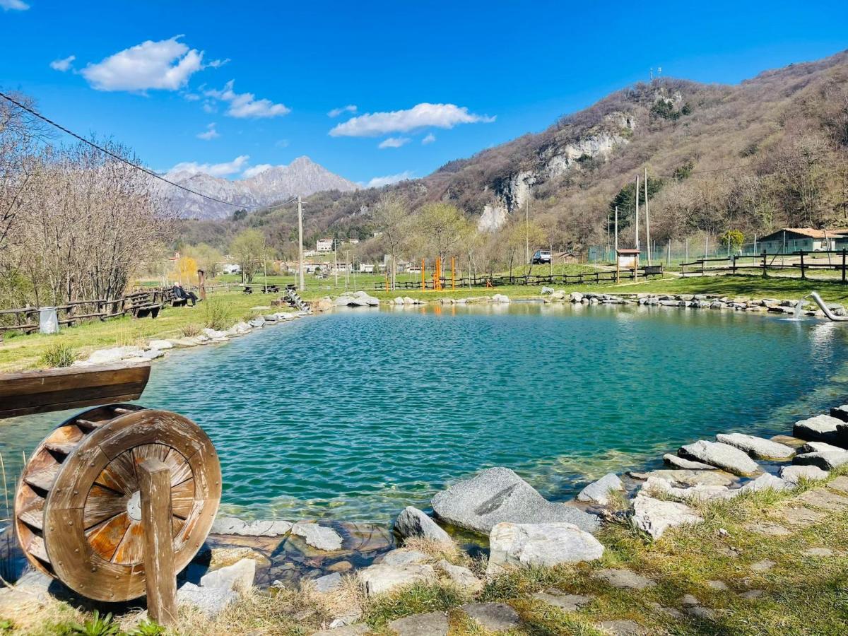 Casa R&E Villa Valbrona Екстериор снимка