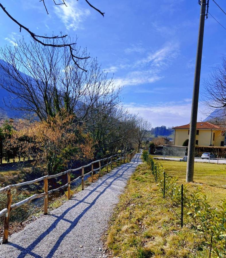 Casa R&E Villa Valbrona Екстериор снимка